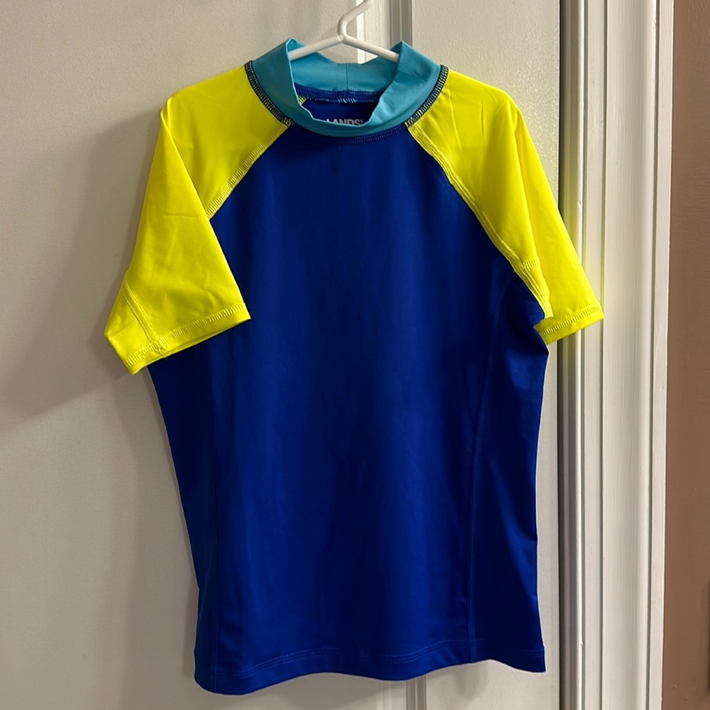 Pre-owned-Boys Lands’ End Rash Guard-M (8)